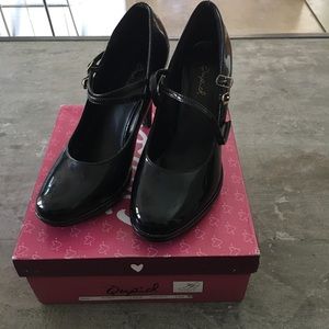 Qupid | Shoes | Black Patent Mary Jane Pumps | Poshmark